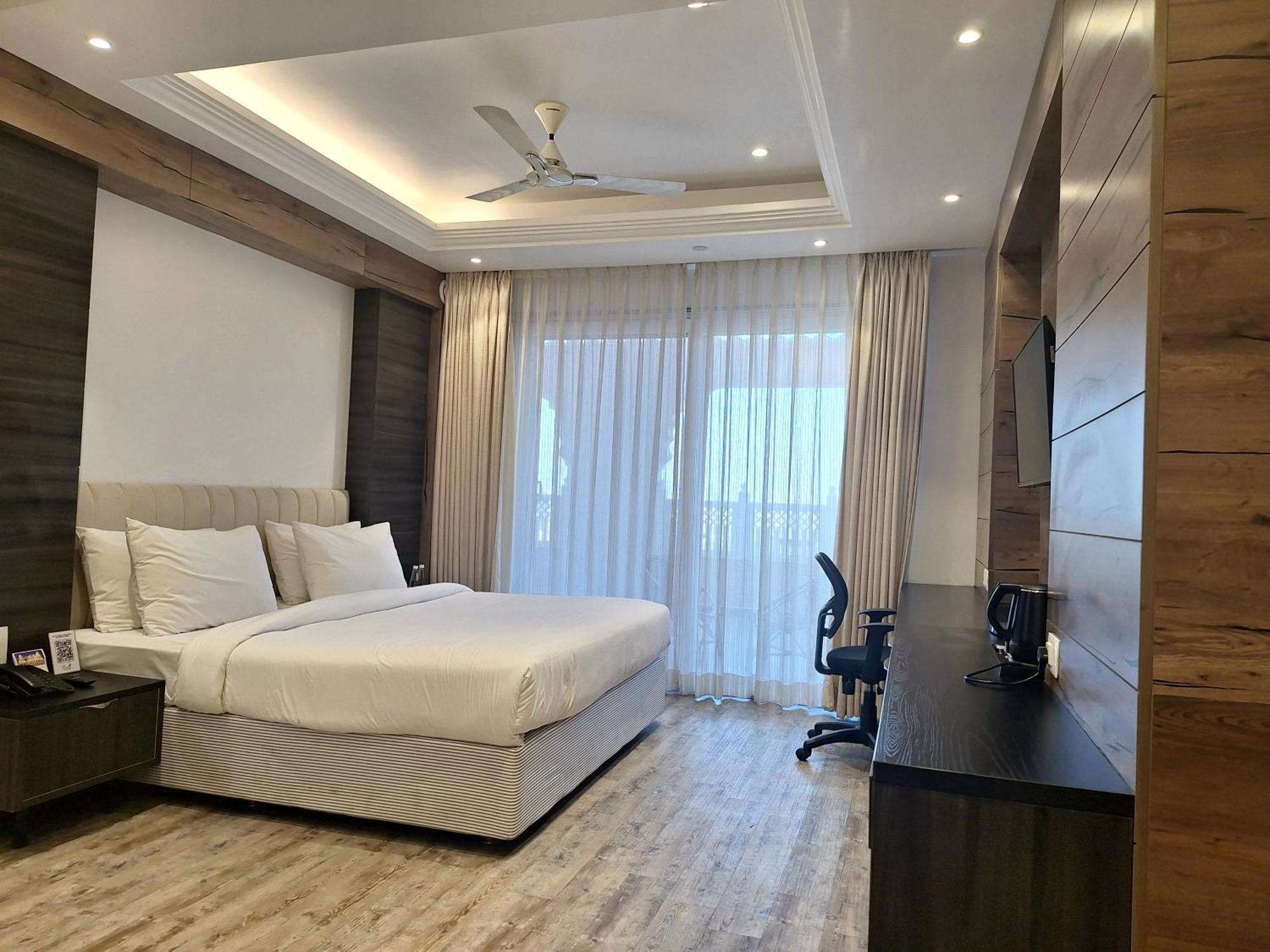 The Utopia Resort Sānchi Εξωτερικό φωτογραφία