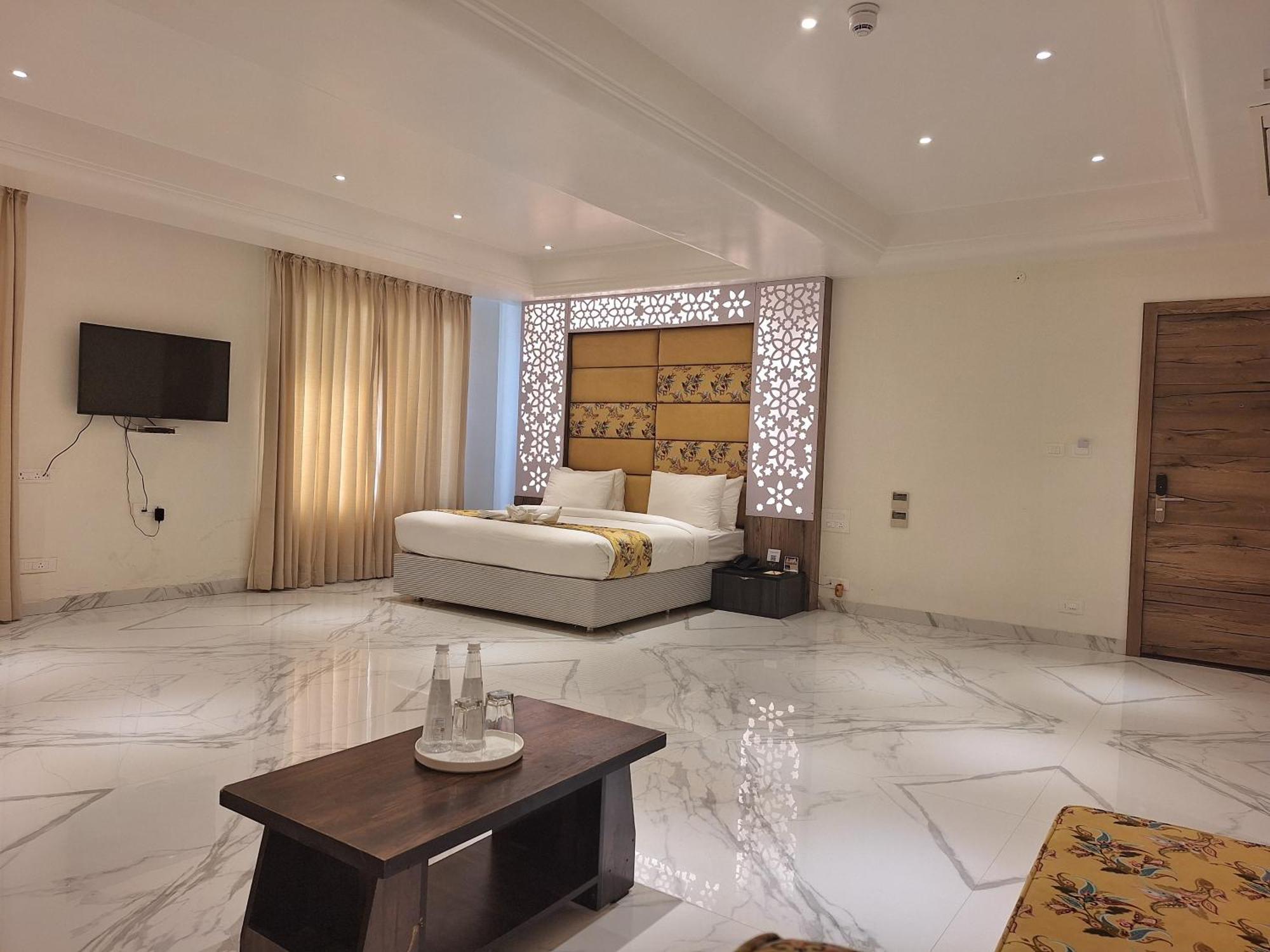 The Utopia Resort Sānchi Εξωτερικό φωτογραφία